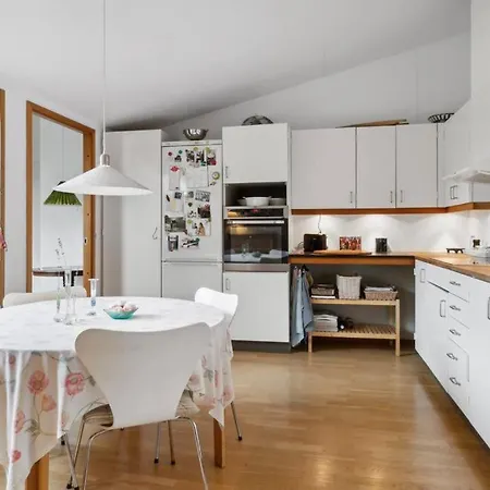 Arkitekttegnet Byhus * Farum